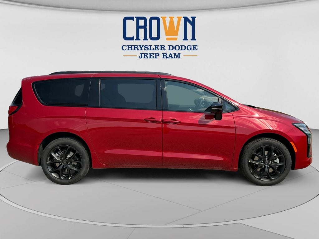 2027 Chrysler Pacifica Limited