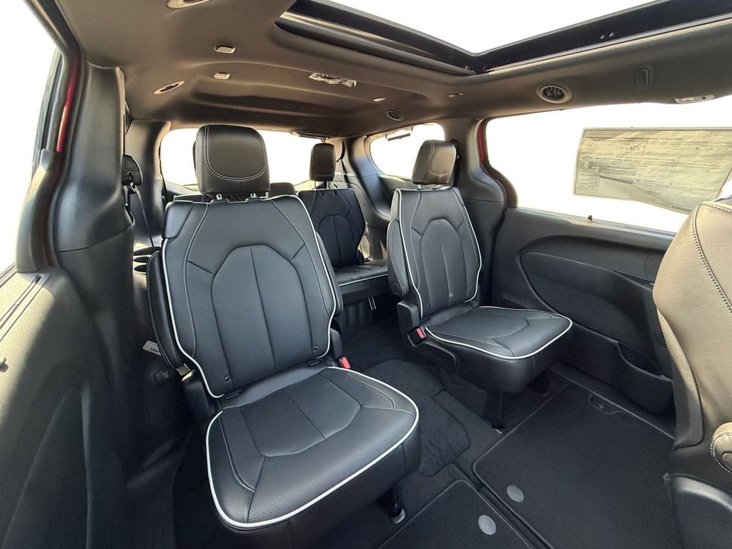 2027 Chrysler Pacifica Limited