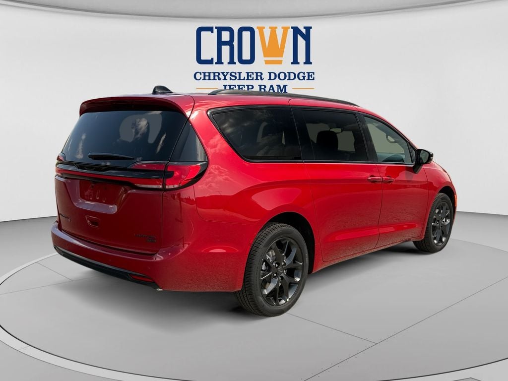 2027 Chrysler Pacifica Limited
