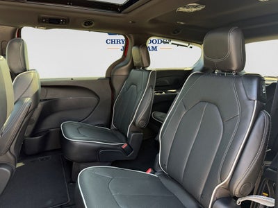 2027 Chrysler Pacifica Limited