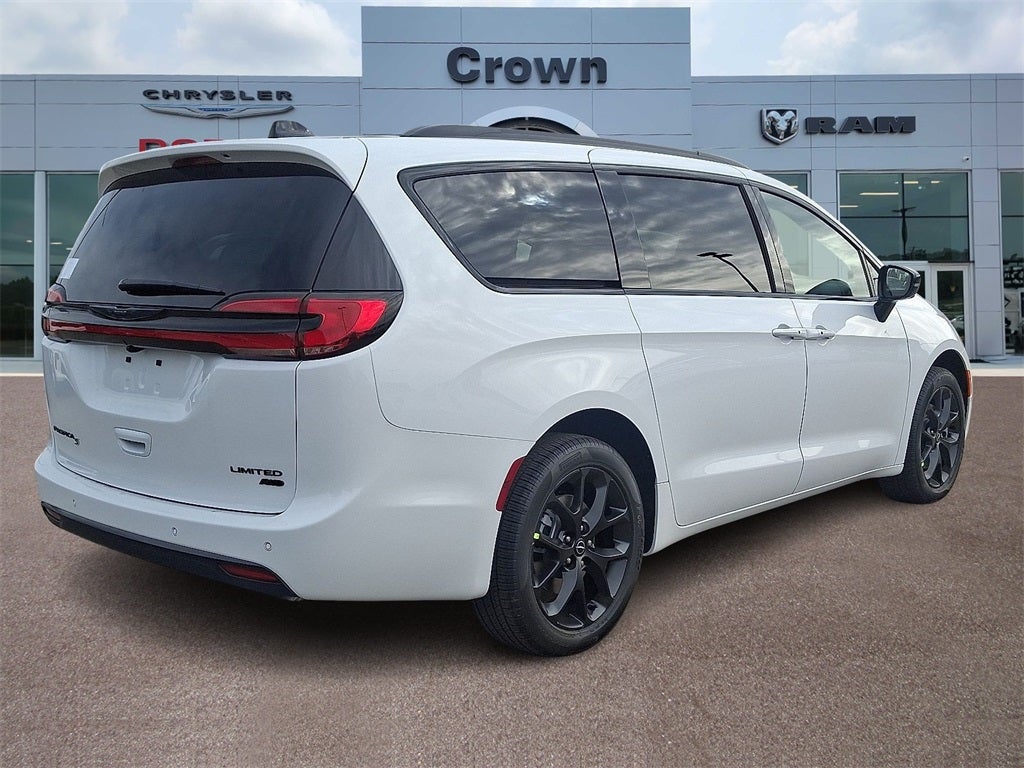 2026 Chrysler Pacifica Limited