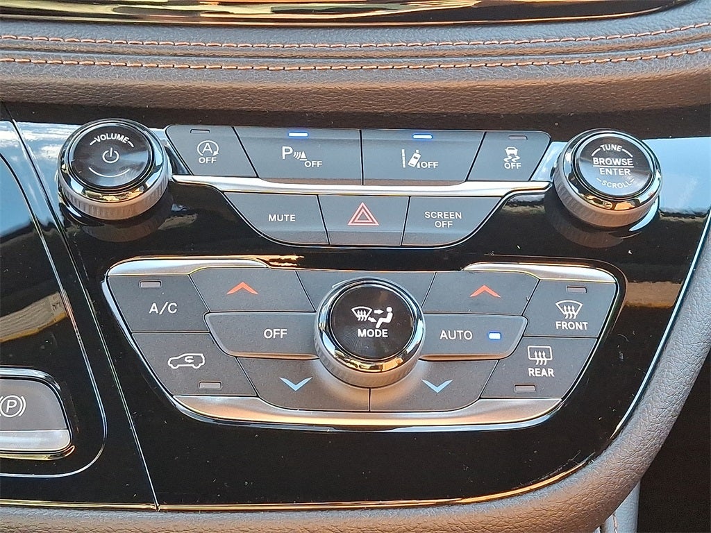 2026 Chrysler Pacifica Pinnacle