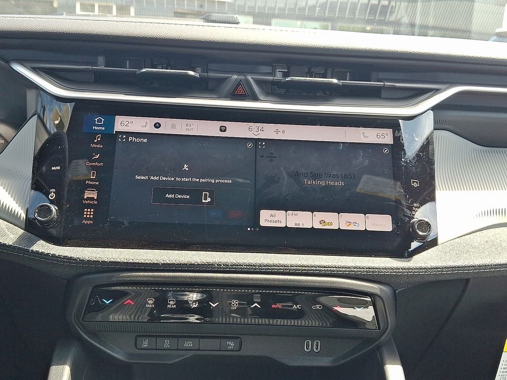 2026 Jeep Cherokee Laredo