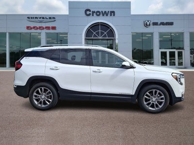 2024 GMC Terrain SLT