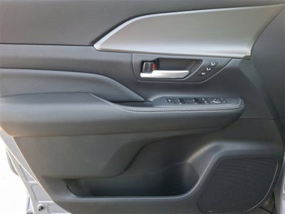 2025 Toyota Grand Highlander Hybrid Base