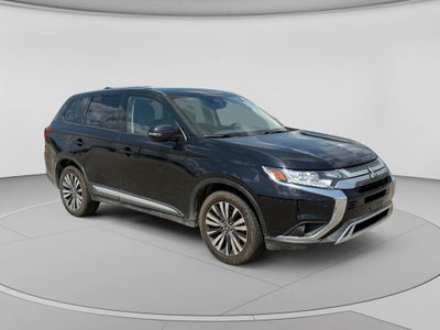 2020 Mitsubishi Outlander Base