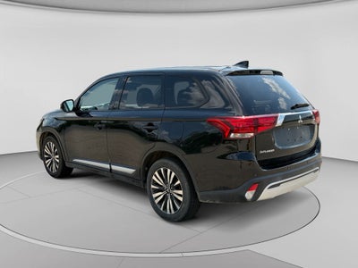 2020 Mitsubishi Outlander Base