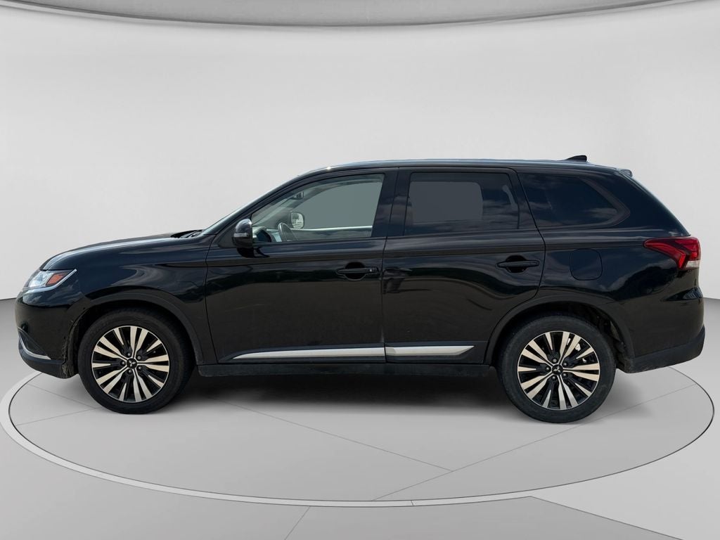 2020 Mitsubishi Outlander Base