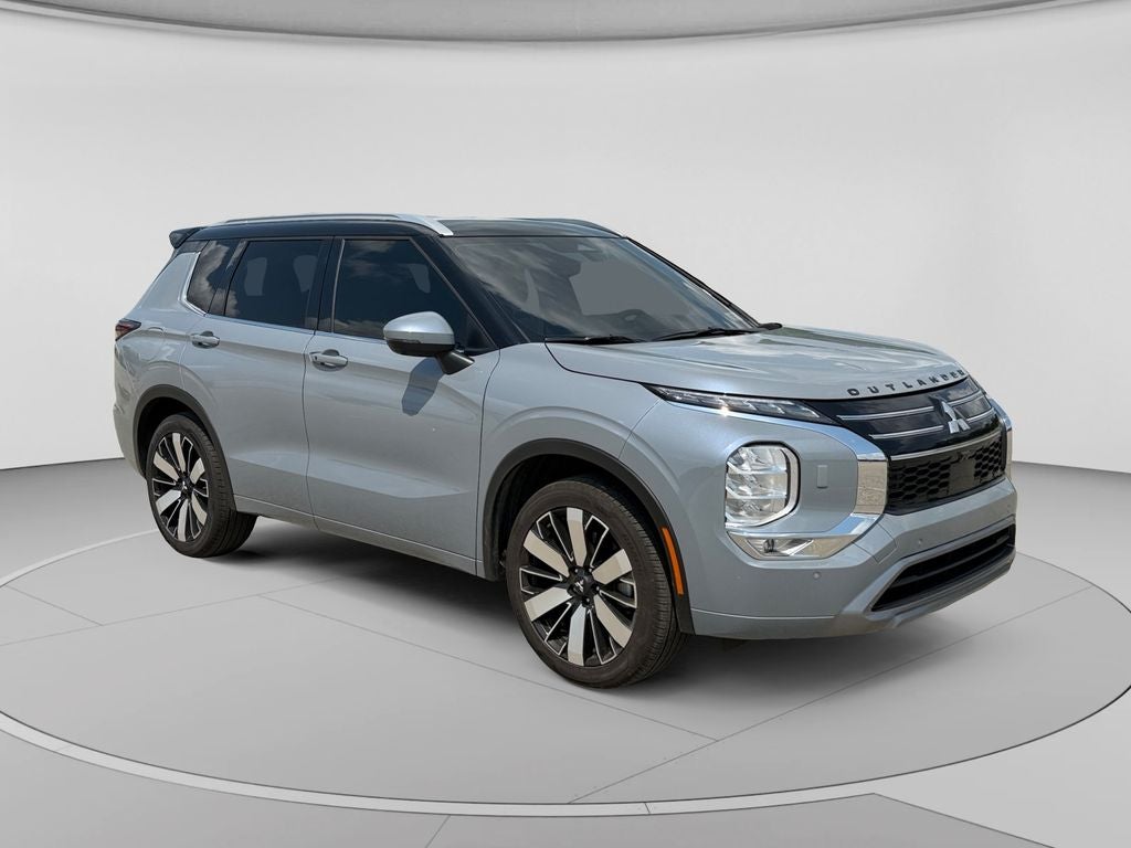 2026 Mitsubishi Outlander Base