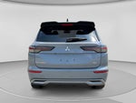 2026 Mitsubishi Outlander Base