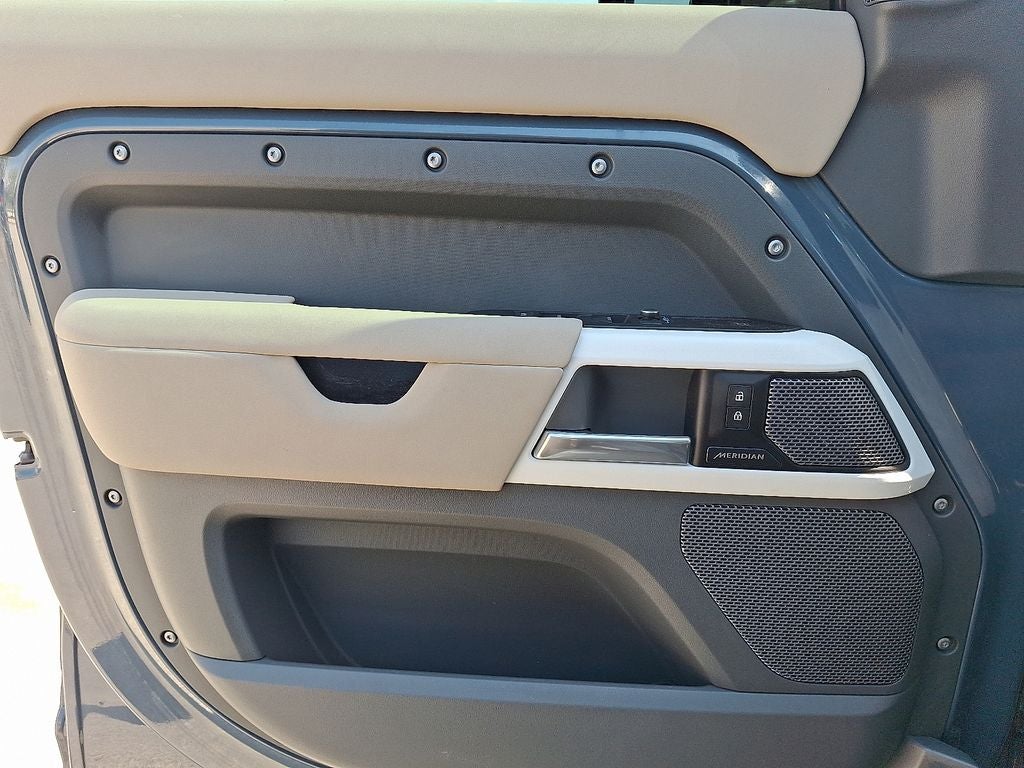 2022 Land Rover Defender 110 S