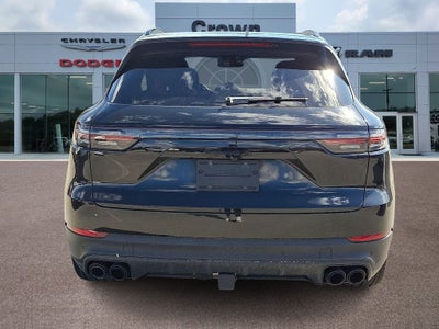 2022 Porsche Cayenne S Platinum Edition