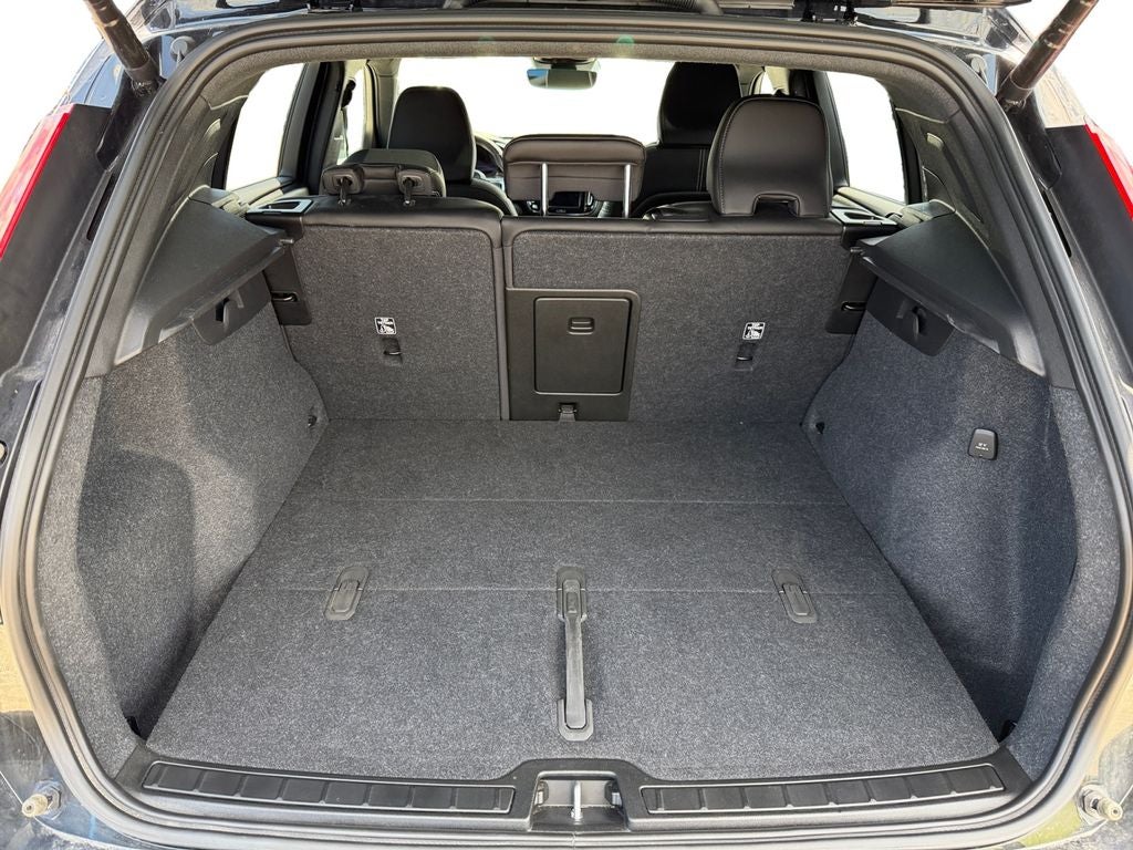 2023 Volvo XC40 Recharge Pure Electric Twin Plus