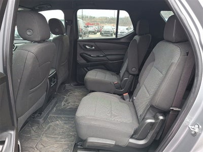2023 Chevrolet Traverse LT Cloth w/2FL