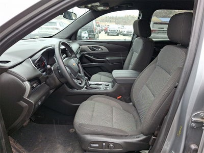 2023 Chevrolet Traverse LT Cloth w/2FL