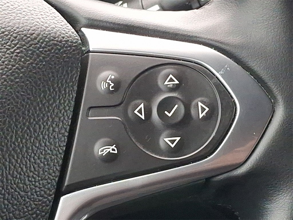 2023 Chevrolet Traverse LT Cloth w/2FL