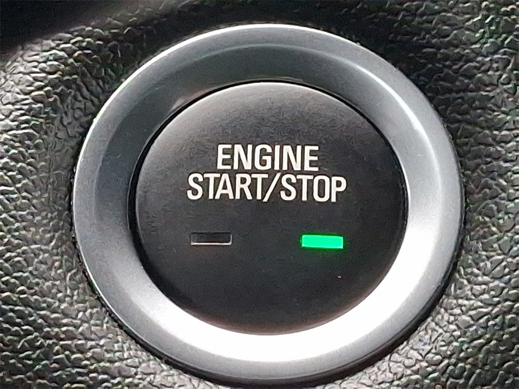 2023 Chevrolet Traverse LT Cloth w/2FL