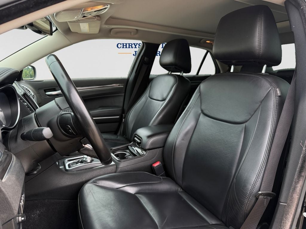 2021 Chrysler 300 Touring