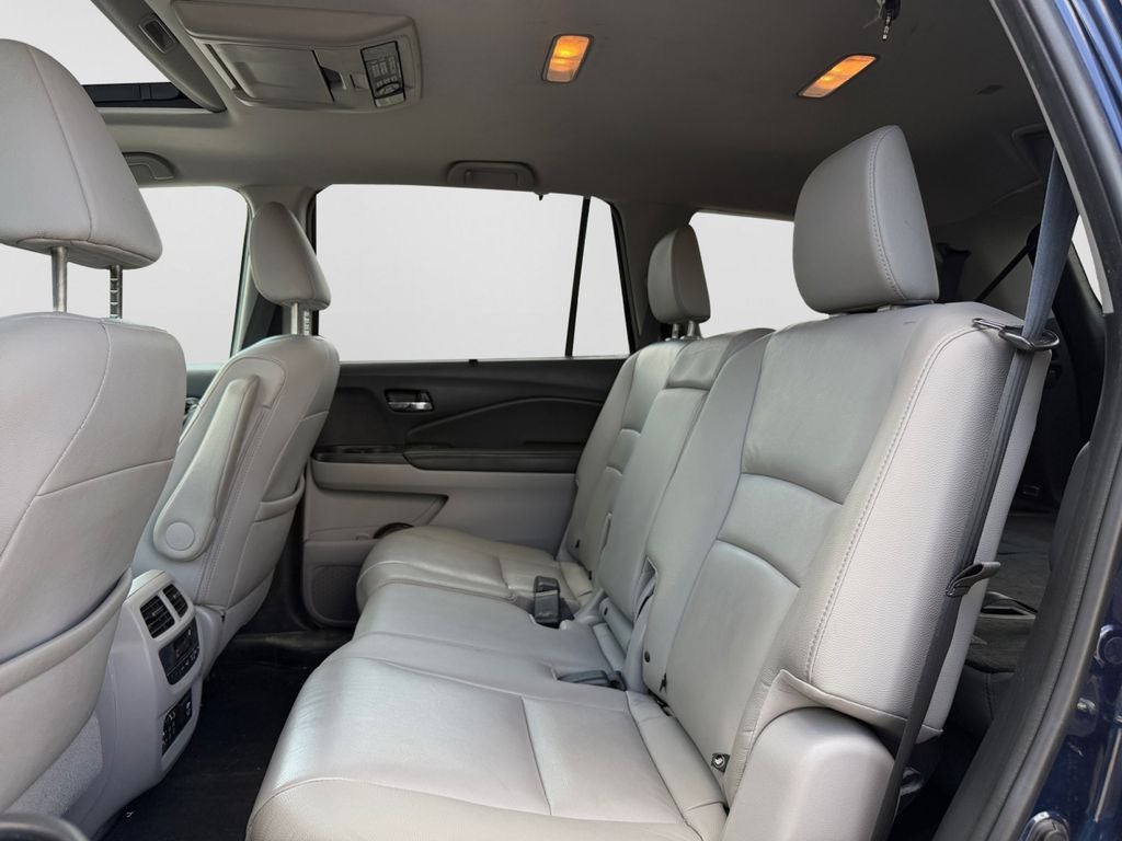 2018 Honda Pilot EX-L w/Rear Entertainment System