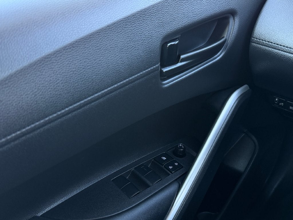 2026 Toyota Corolla Cross Hybrid SE