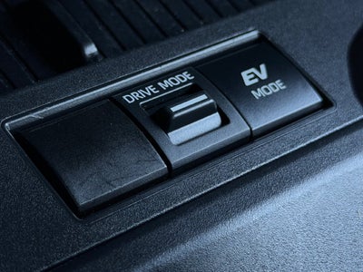 2026 Toyota Corolla Cross Hybrid SE