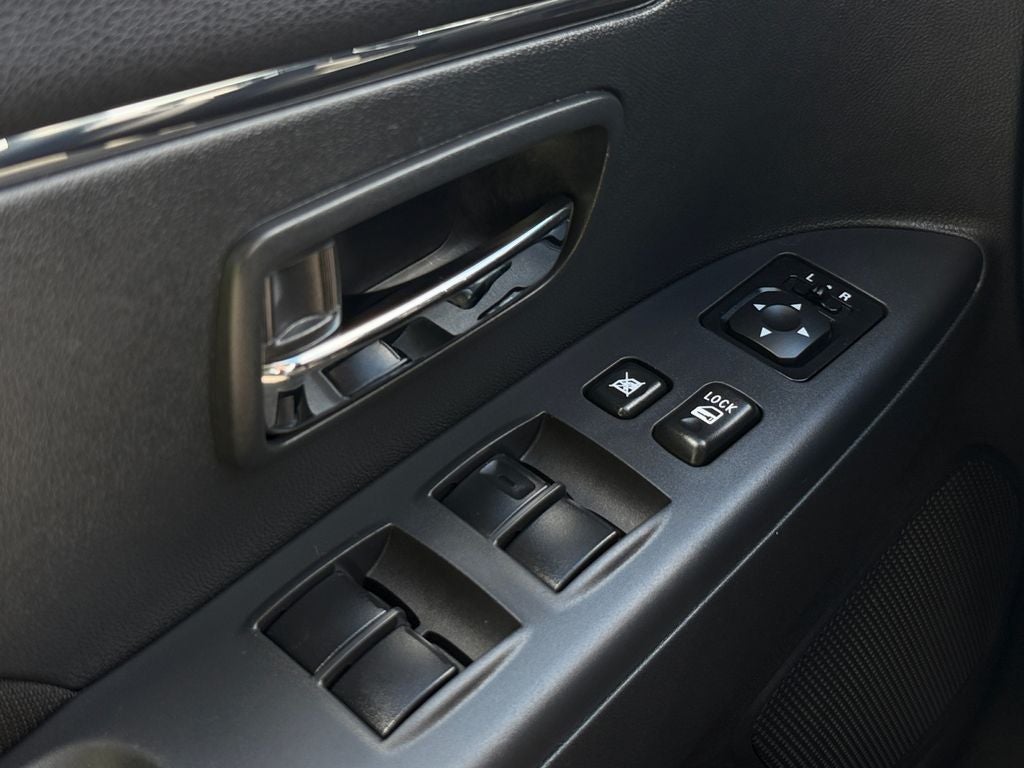 2025 Mitsubishi Outlander Sport 2.0 LE