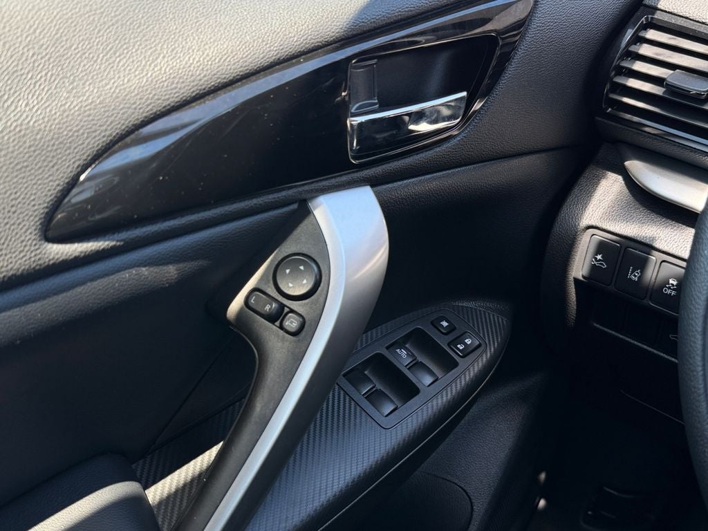 2026 Mitsubishi Eclipse Cross Base