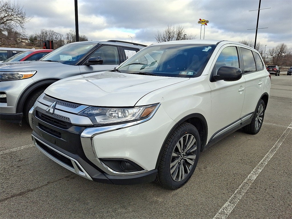 2020 Mitsubishi Outlander ES