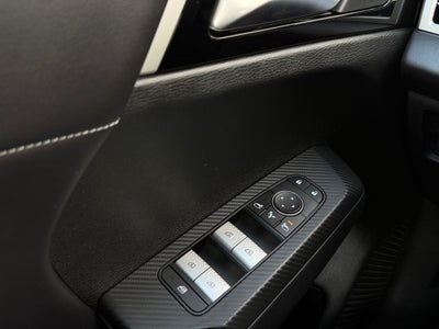 2023 Mitsubishi Outlander PHEV SE tech